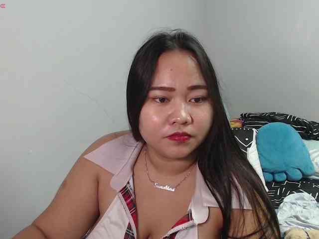 BubbleButtPinay webcam