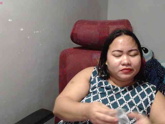 BubbleButtPinay webcam