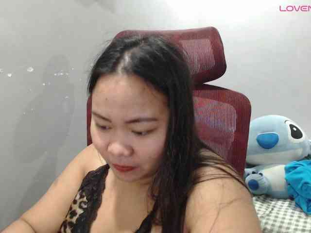 BubbleButtPinay webcam