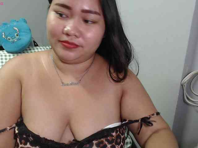 BubbleButtPinay webcam