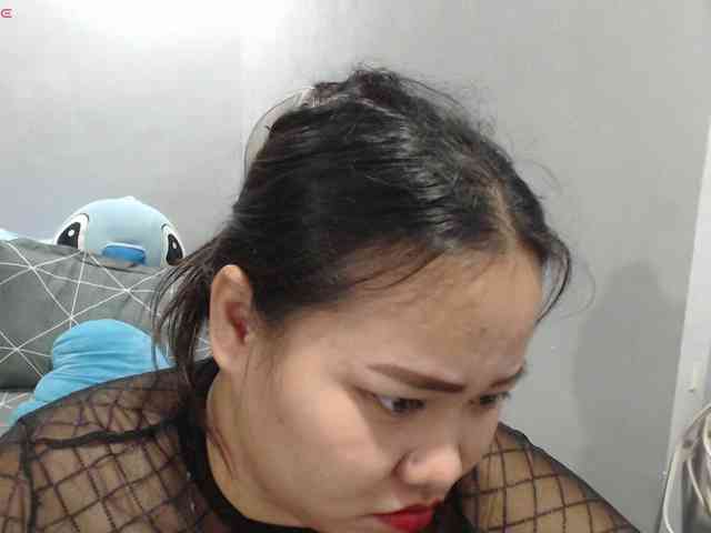 BubbleButtPinay webcam