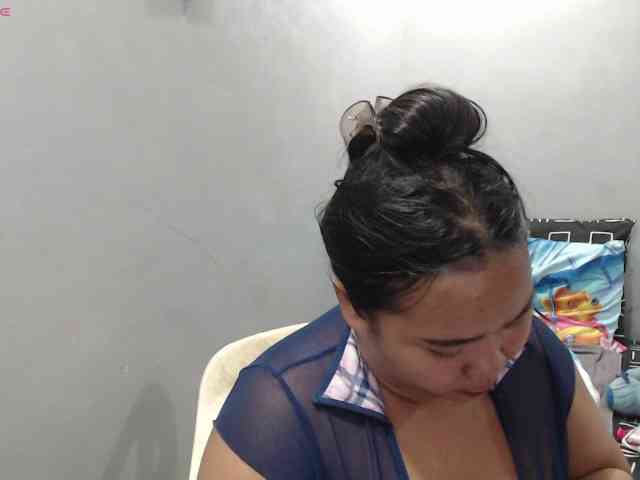 BubbleButtPinay webcam