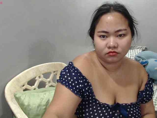 BubbleButtPinay webcam