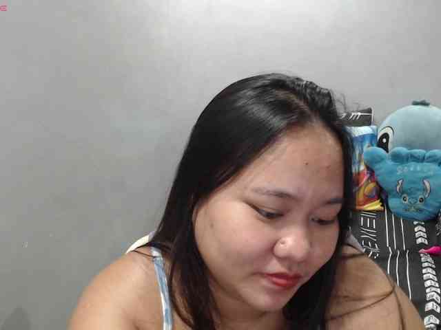 BubbleButtPinay webcam