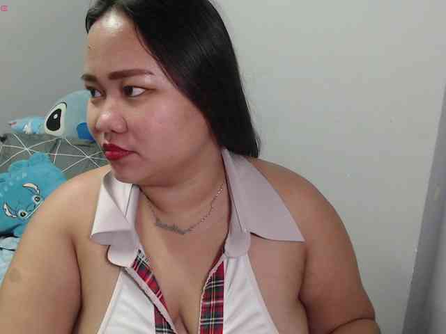BubbleButtPinay webcam