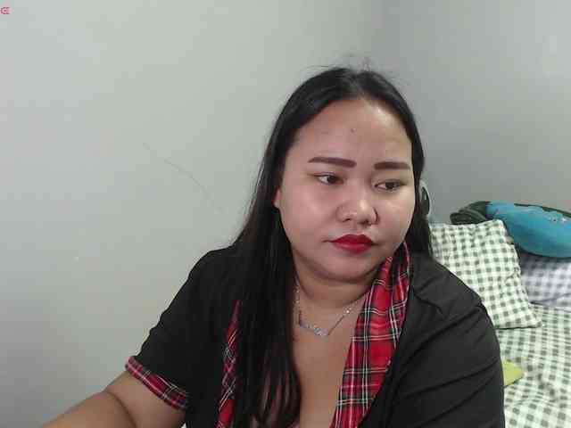 BubbleButtPinay webcam
