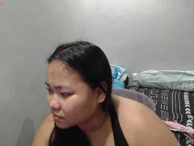 BubbleButtPinay webcam