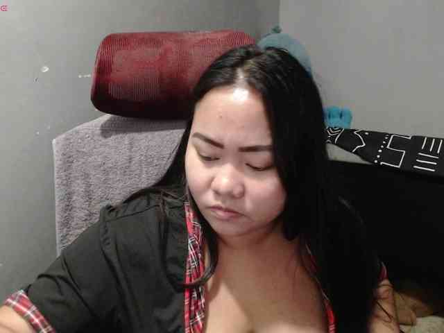 BubbleButtPinay webcam