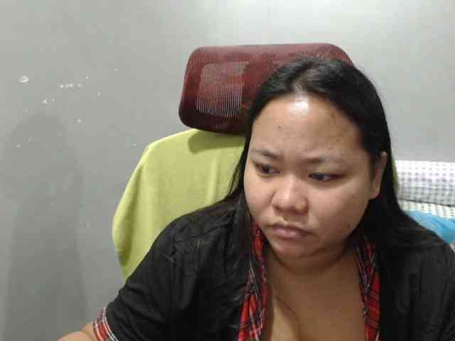 BubbleButtPinay webcam