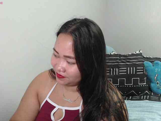 BubbleButtPinay webcam