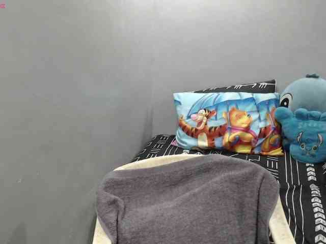 BubbleButtPinay webcam