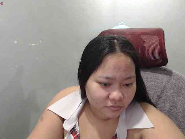 BubbleButtPinay webcam