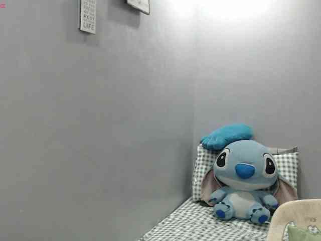 BubbleButtPinay webcam