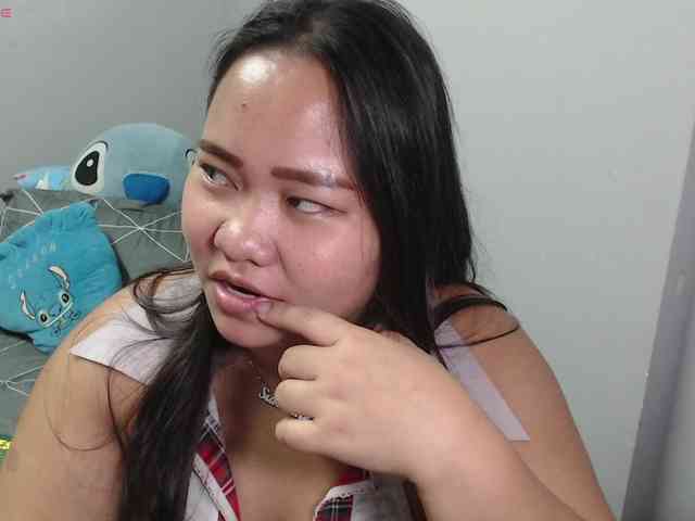 BubbleButtPinay webcam