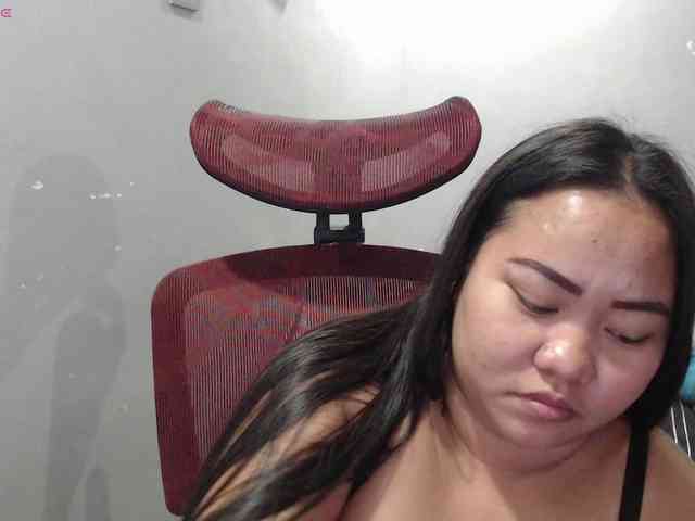 BubbleButtPinay webcam