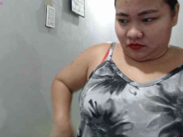 BubbleButtPinay webcam