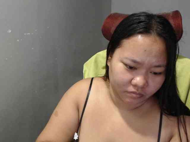 BubbleButtPinay webcam