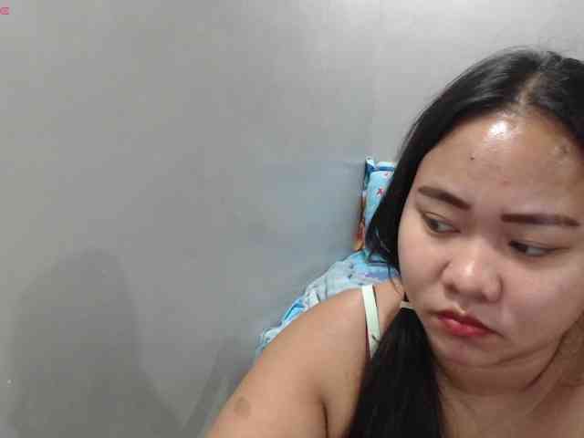 BubbleButtPinay webcam