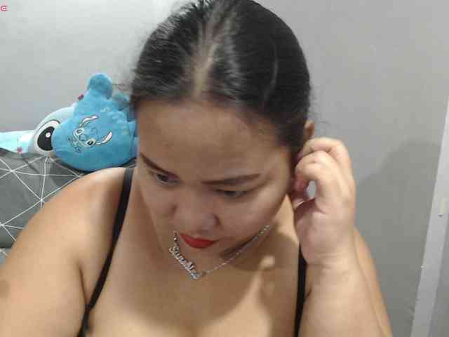 BubbleButtPinay webcam