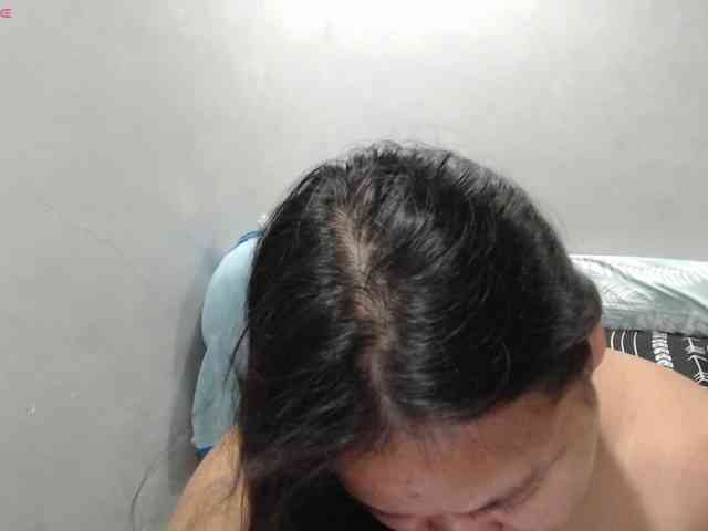 BubbleButtPinay webcam