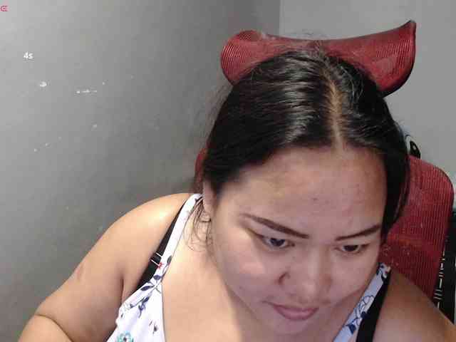 BubbleButtPinay webcam