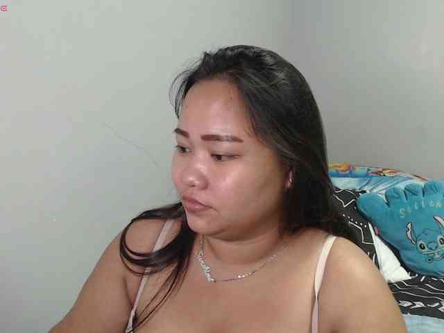 BubbleButtPinay webcam