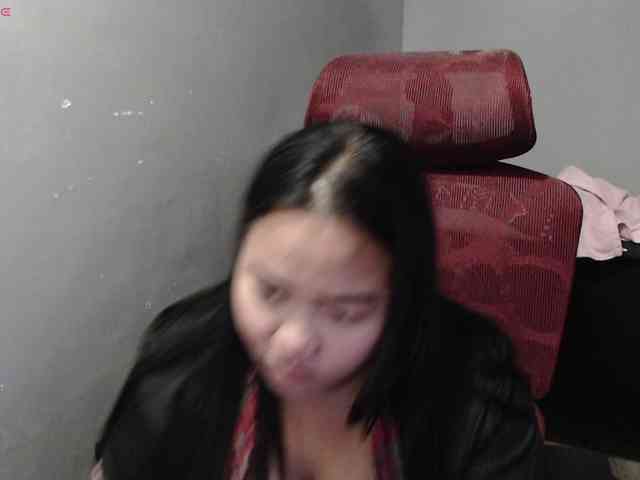 BubbleButtPinay webcam