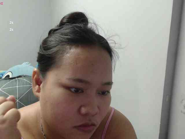 BubbleButtPinay webcam
