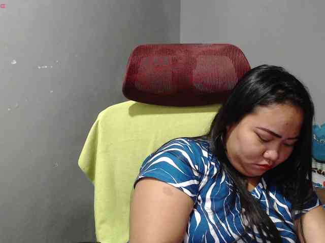 BubbleButtPinay webcam