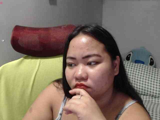 BubbleButtPinay webcam