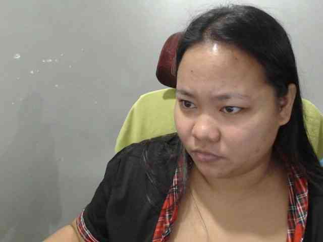 BubbleButtPinay webcam