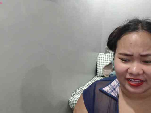 BubbleButtPinay webcam