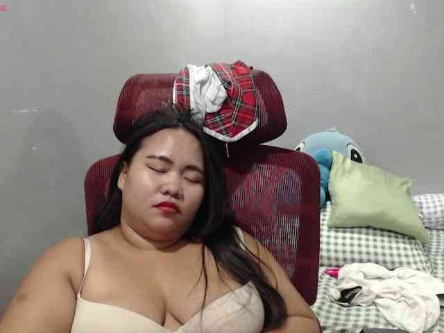 BubbleButtPinay webcam