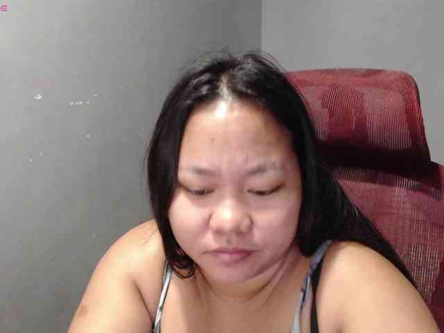 BubbleButtPinay webcam