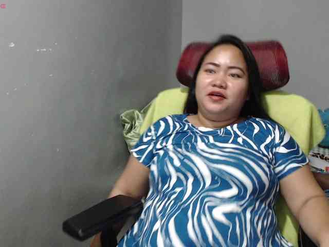 BubbleButtPinay webcam