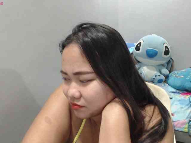 BubbleButtPinay webcam