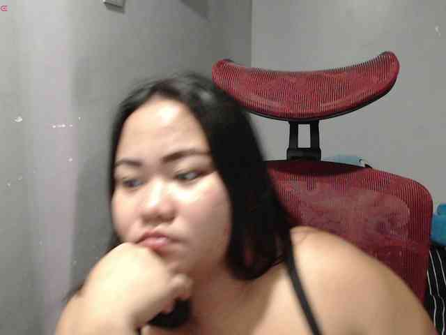 BubbleButtPinay webcam