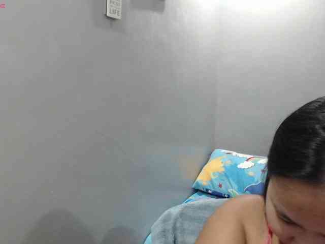 BubbleButtPinay webcam