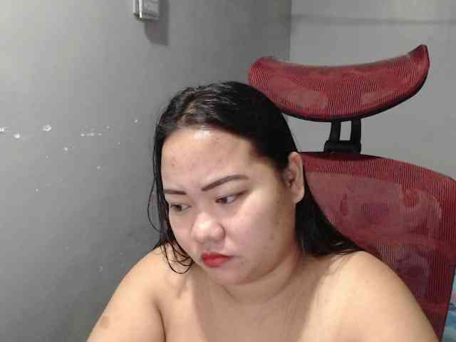 BubbleButtPinay webcam