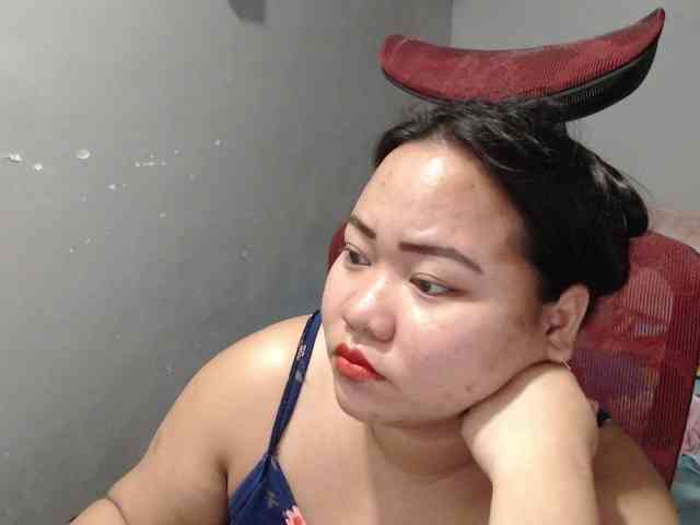 BubbleButtPinay webcam