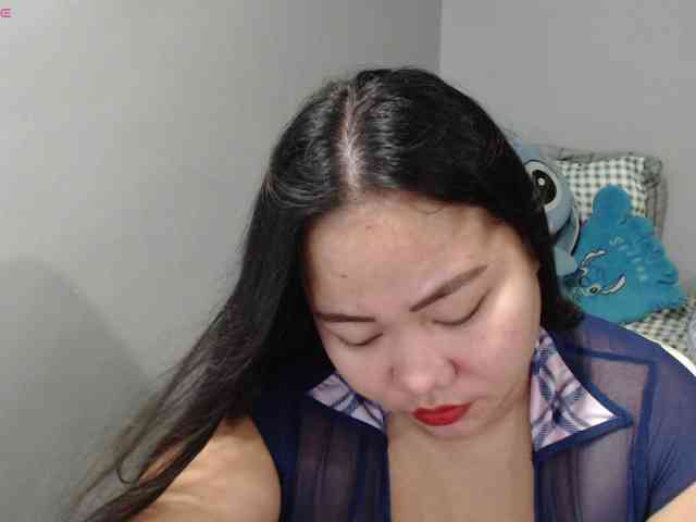 BubbleButtPinay webcam