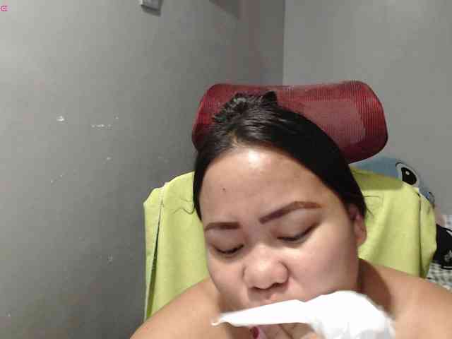 BubbleButtPinay webcam