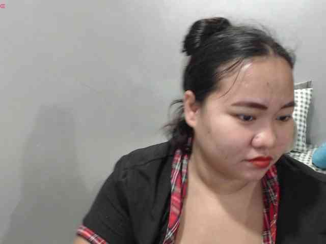 BubbleButtPinay webcam