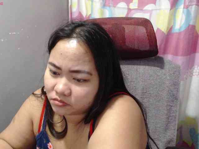 BubbleButtPinay webcam