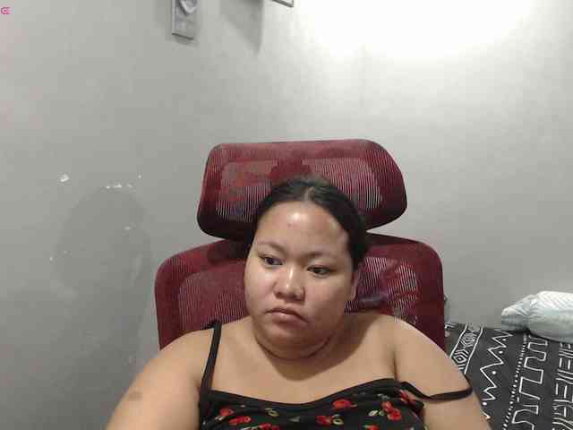 BubbleButtPinay webcam