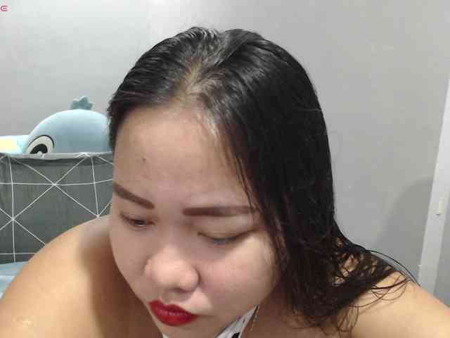 BubbleButtPinay webcam