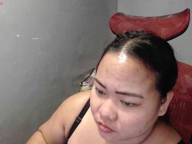 BubbleButtPinay webcam