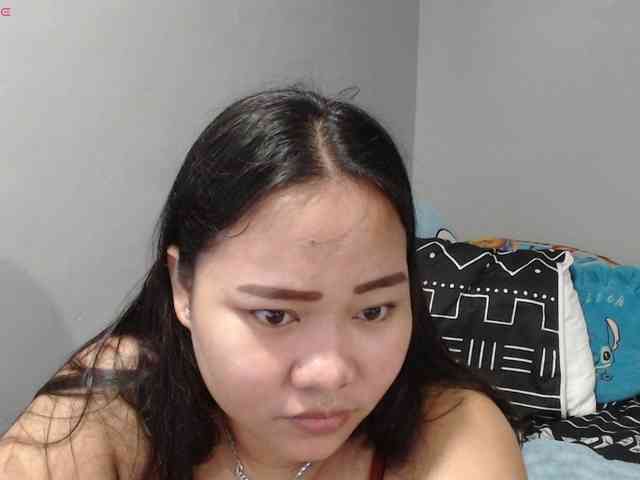 BubbleButtPinay webcam