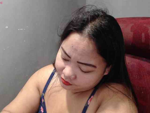 BubbleButtPinay webcam