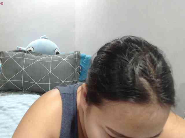 BubbleButtPinay webcam